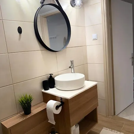 Thess Dot سالونيك